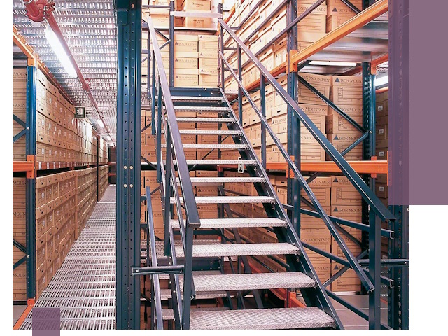 Лестницы складские прочные и безопасные под ключ в Устях-Илимске