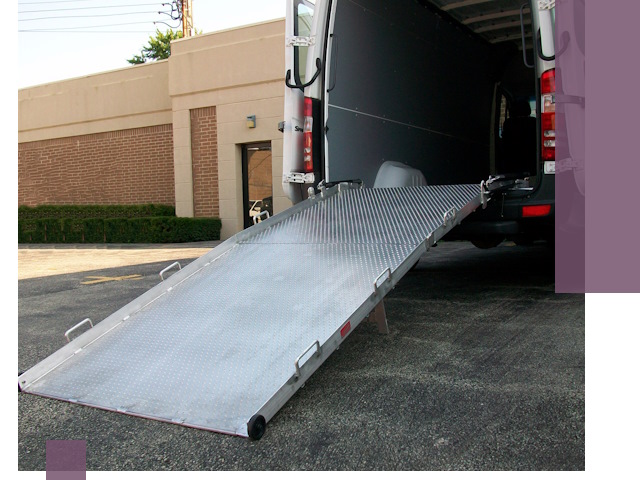 Мобильные пандусы в Устях-Илимске — производство, монтаж и аренда