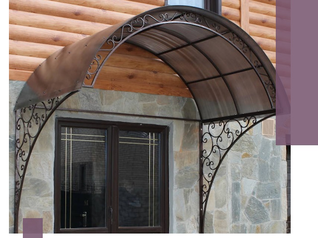 Арочные козырьки под ключ в Устях-Илимске: изготовление и монтаж