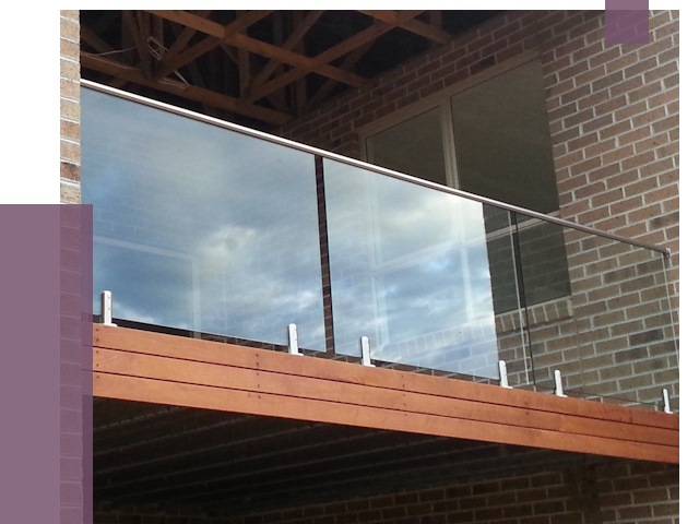 Стеклянные парапеты на крыше и террасе в Устях-Илимске от 11700 руб. | ПРОЛЁТ-Сть