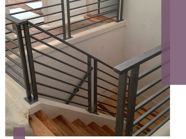 Изготовление поручней из металла и дерева в Устях-Илимске